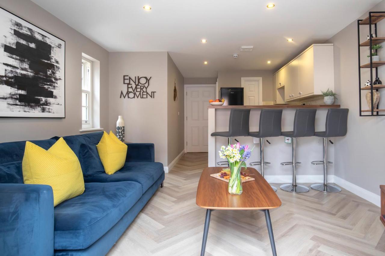 Elliot Oliver - 2 Bedroom Garden Apartment With Parking Cheltenham Esterno foto
